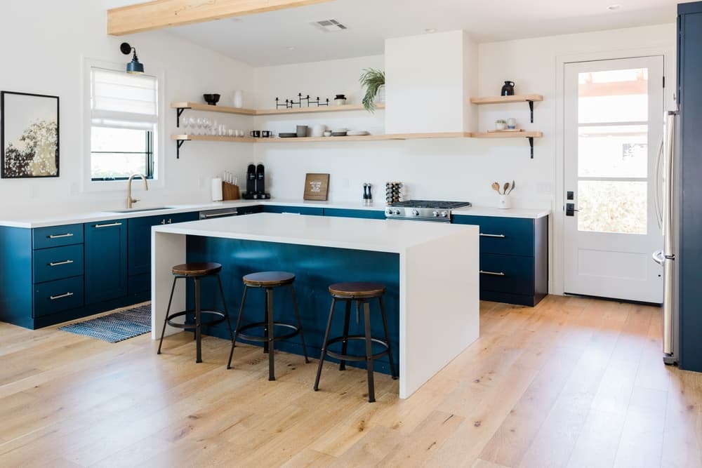 How do I choose a kitchen layout