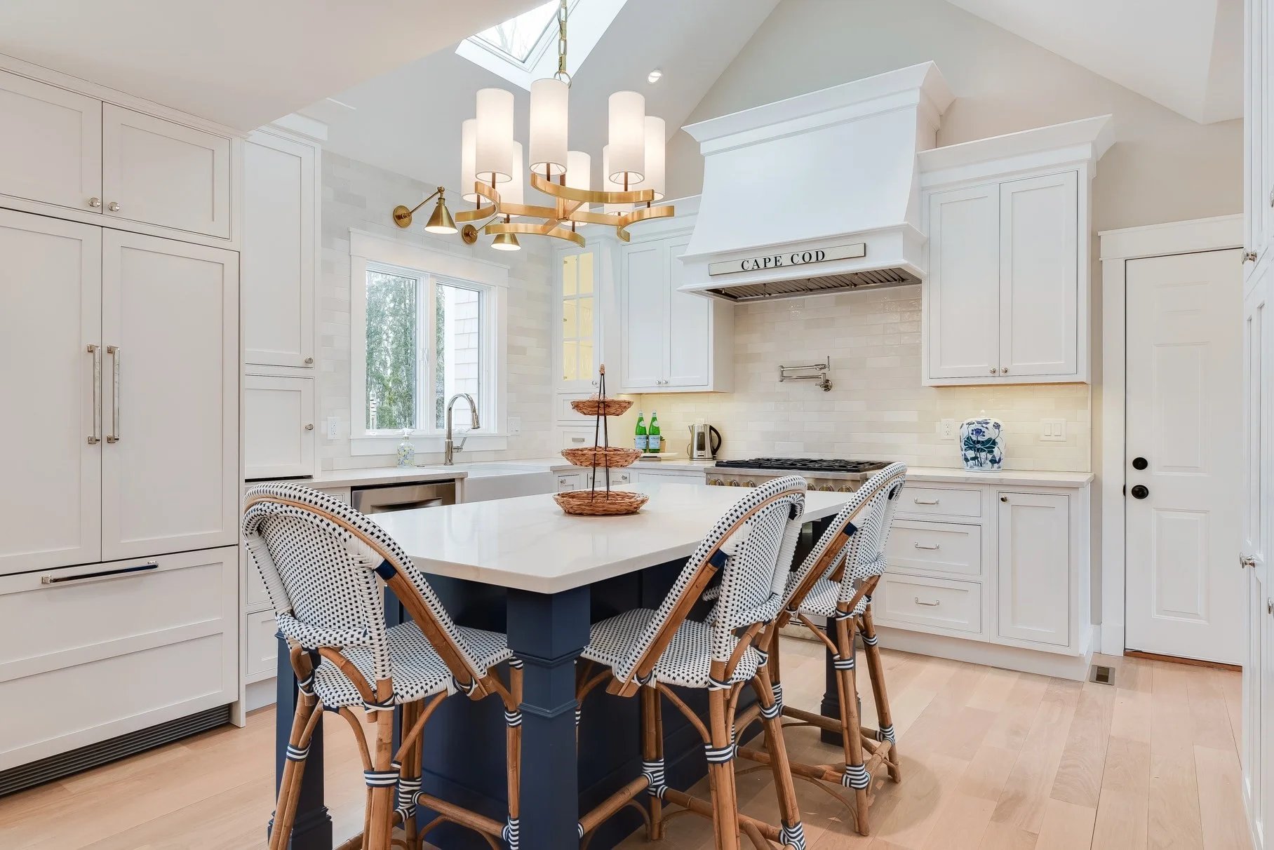 Classic And Contemporary Kitchen Remodel by CPP Kitchen & Bath Design Showroom of Cape Cod project photo 4